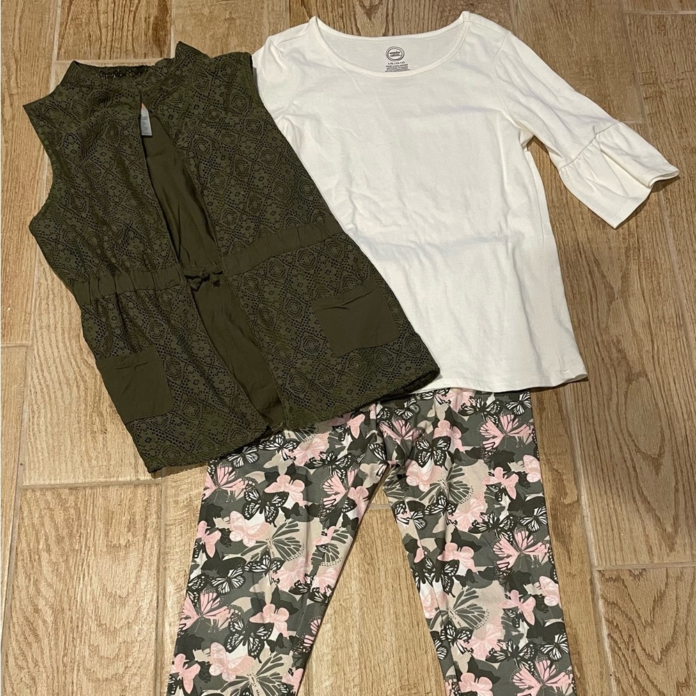 Girls Outfit Size 10/12 Green